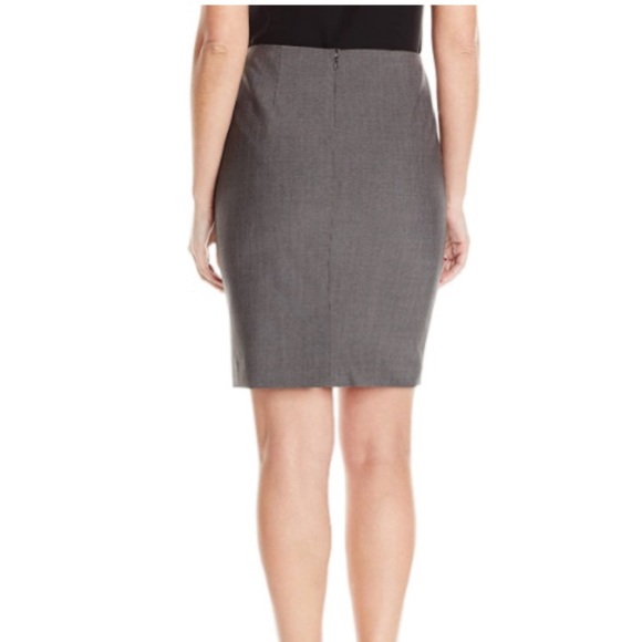 Elie Tahari Grey Wool Blend Skirt - Picture 2 of 6